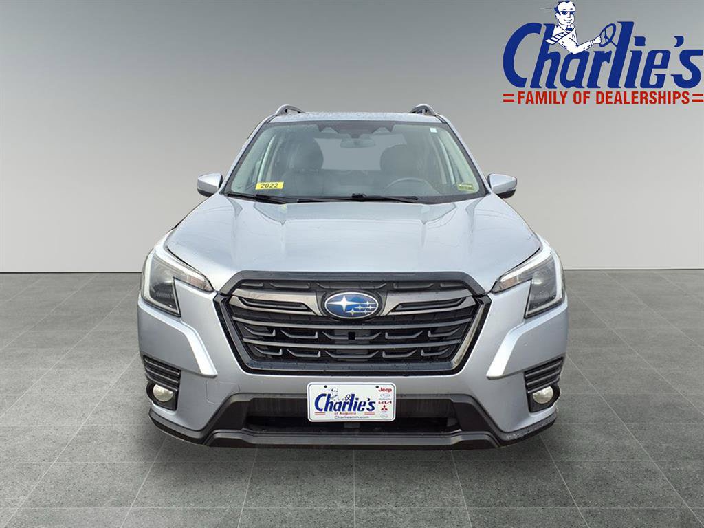 Used 2022 Subaru Forester Limited AWD/4WD image 2