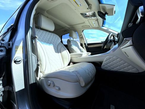 Used 2023 Genesis GV80 3.5T image 15