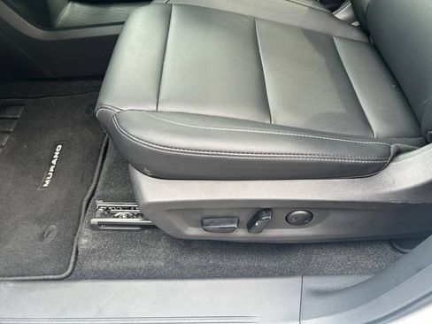 Certified 2025 Nissan Murano SL AWD/4WD image 23