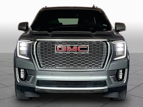 Used 2023 GMC Yukon Denali RWD image 3