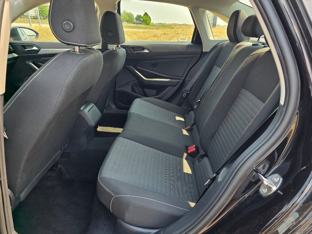 Used 2025 Volkswagen Jetta S FWD image 13