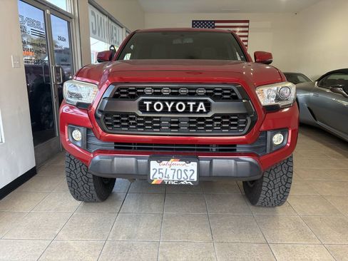 Used 2016 Toyota Tacoma TRD Off-Road w/ Towing Package RWD image 3