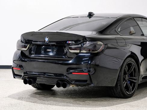 Used 2015 BMW M4 Coupe image 12