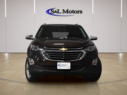 Used 2020 Chevrolet Equinox Premier AWD/4WD image 2