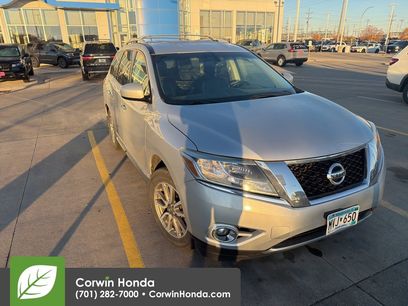 Used 2013 Nissan Pathfinder SL w/ Trailer Tow Pkg