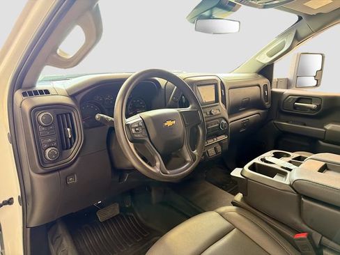 Used 2024 Chevrolet Silverado 3500 W/T AWD/4WD image 8