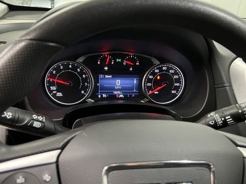 Used 2024 GMC Terrain SLE image 16