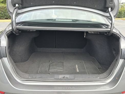 Used 2024 Nissan Sentra S FWD image 28