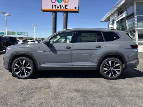 New 2026 Volkswagen Atlas SEL Premium R-Line AWD/4WD image 2