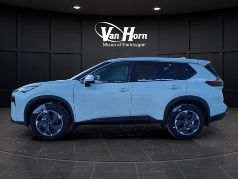 New 2026 Nissan Rogue SV w/ Cold Weather Package image 5