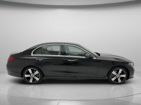 Used 2025 Mercedes-Benz C 300 4MATIC Sedan image 3