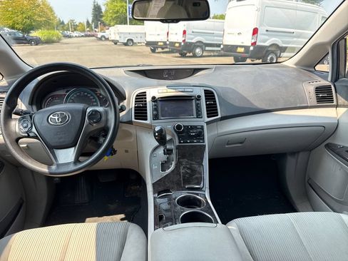 Used 2014 Toyota Venza LE AWD/4WD image 5