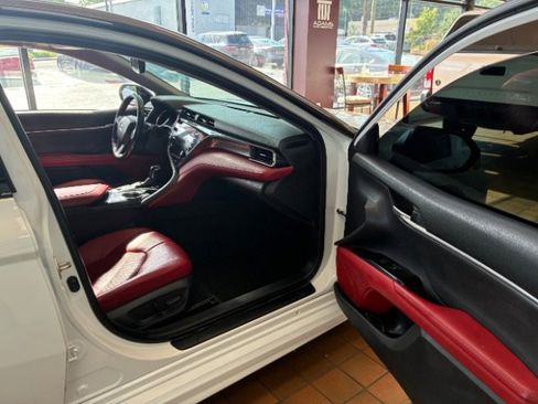 Used 2020 Toyota Camry XSE w/ Carpet Mat Package FWD image 31