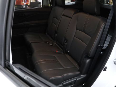 Used 2023 Honda Passport TrailSport image 10