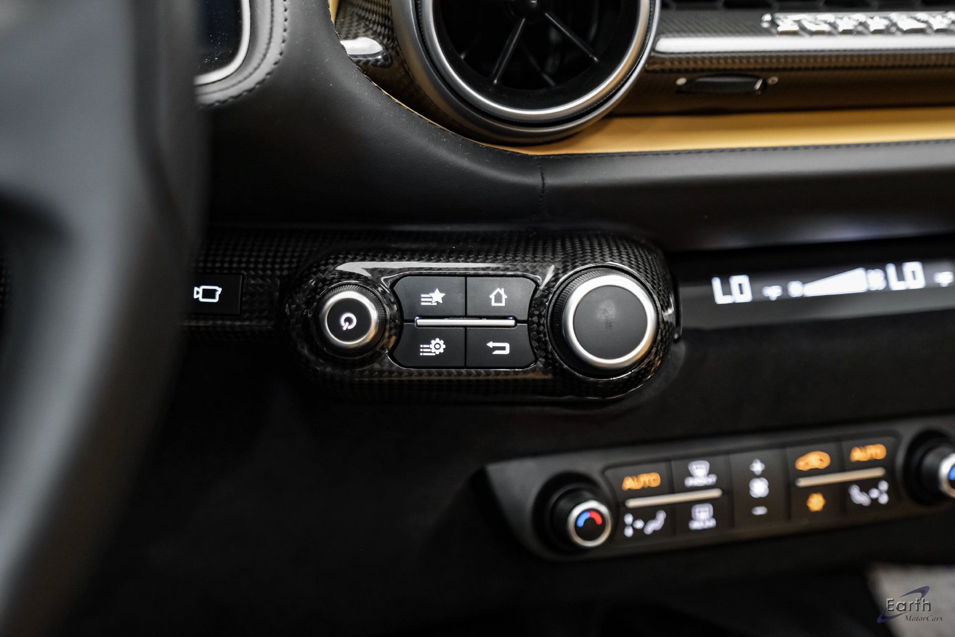 Used 2022 Ferrari 812 GTS RWD image 94