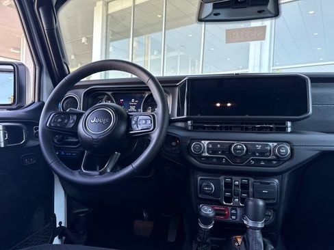 Used 2025 Jeep Wrangler Unlimited Rubicon 4xe w/ Safety Group AWD/4WD image 12