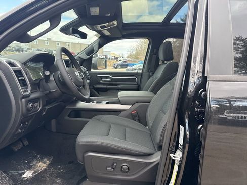 New 2026 RAM 1500 4x4 Crew Cab image 19