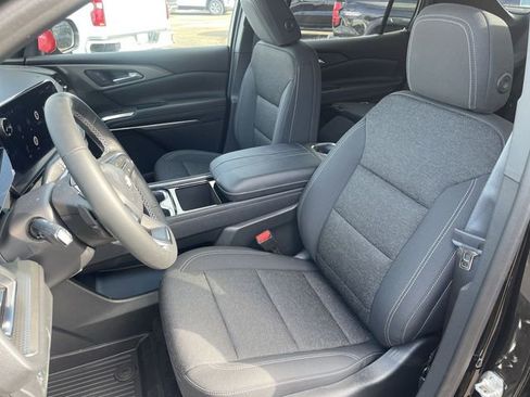 New 2026 Chevrolet Traverse LT w/ Driver Confidence Package image 11