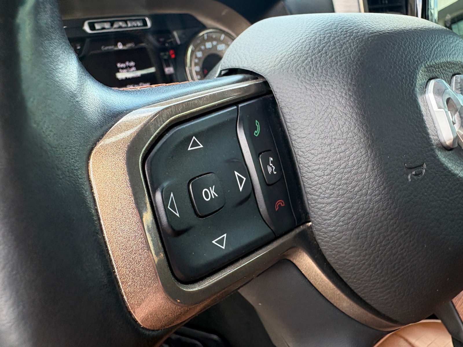 Used 2019 RAM 1500 Limited AWD/4WD image 18