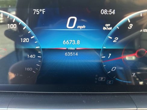 Used 2023 Mercedes-Benz GLE 350 image 1