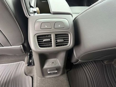 New 2026 Buick Envision Avenir image 17