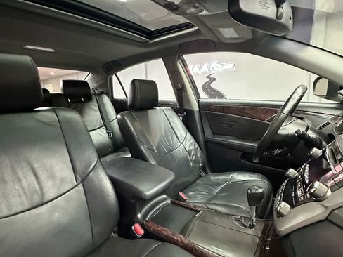 Used 2012 Toyota Avalon Limited image 29