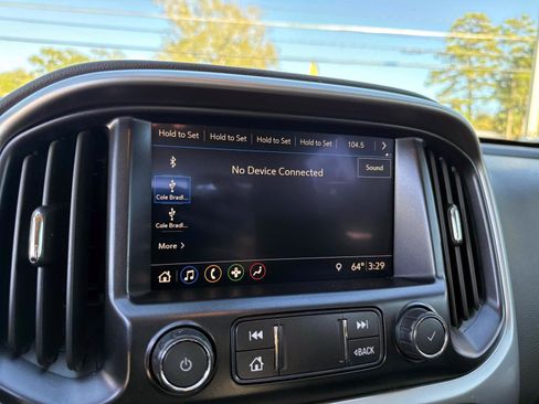 Used 2019 Chevrolet Colorado ZR2 image 24