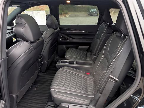 New 2026 INFINITI QX60 Autograph image 12