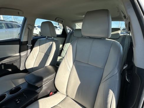 Used 2016 Toyota Avalon XLE image 25