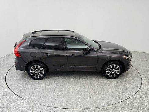 Used 2025 Volvo XC60 B5 Plus AWD/4WD image 16