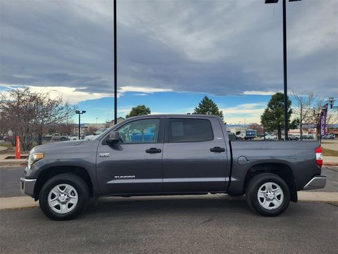 Used 2018 Toyota Tundra SR5 w/ SR5 Upgrade Package image 8