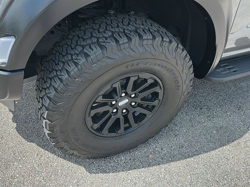 Used 2024 Ford F150 Raptor AWD/4WD image 9