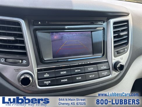 Used 2018 Hyundai Tucson SE AWD/4WD image 16