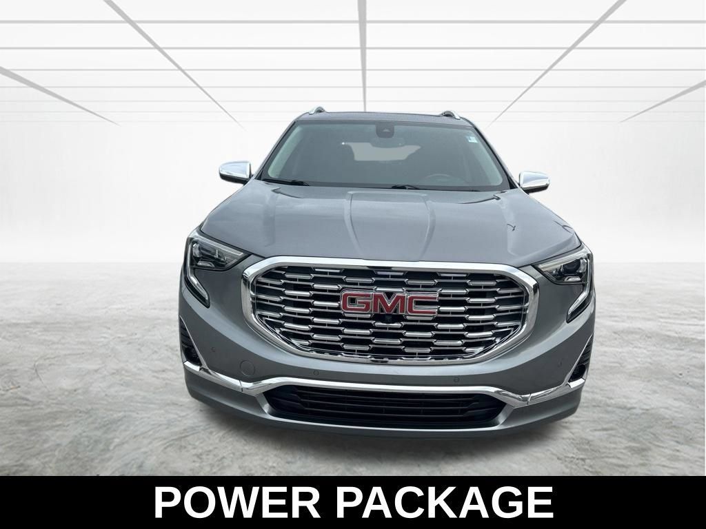 Used 2018 GMC Terrain Denali w/ Advanced Safety Package FWD image 9