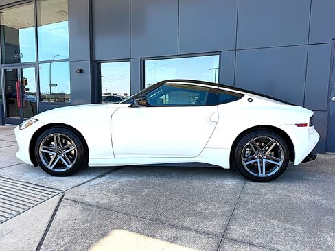 New 2027 Nissan Z Performance w/ Essentials Package (Sport) RWD image 5