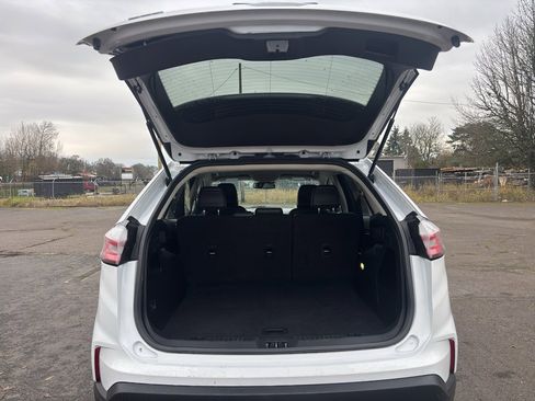 Used 2023 Ford Edge SEL image 8