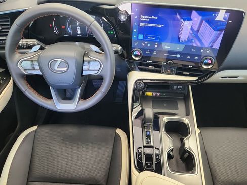 Used 2024 Lexus NX 350 AWD w/ Vision Package image 28