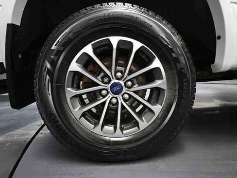 Used 2020 Ford F150 XLT w/ Equipment Group 302A Luxury AWD/4WD image 17