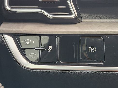 Used 2024 Kia Sportage X-Line w/ X-Line Premium Package image 24