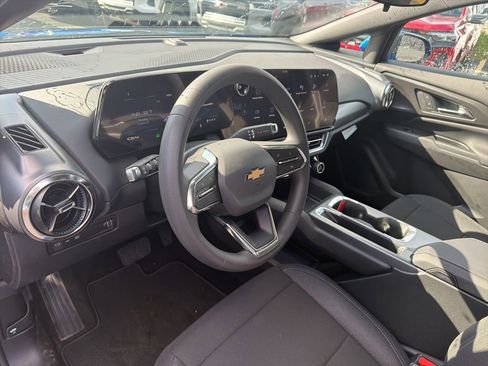 New 2026 Chevrolet Equinox EV LT image 5