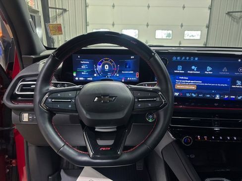 Used 2024 Chevrolet Traverse RS w/ LPO, Floor Liner Package image 18