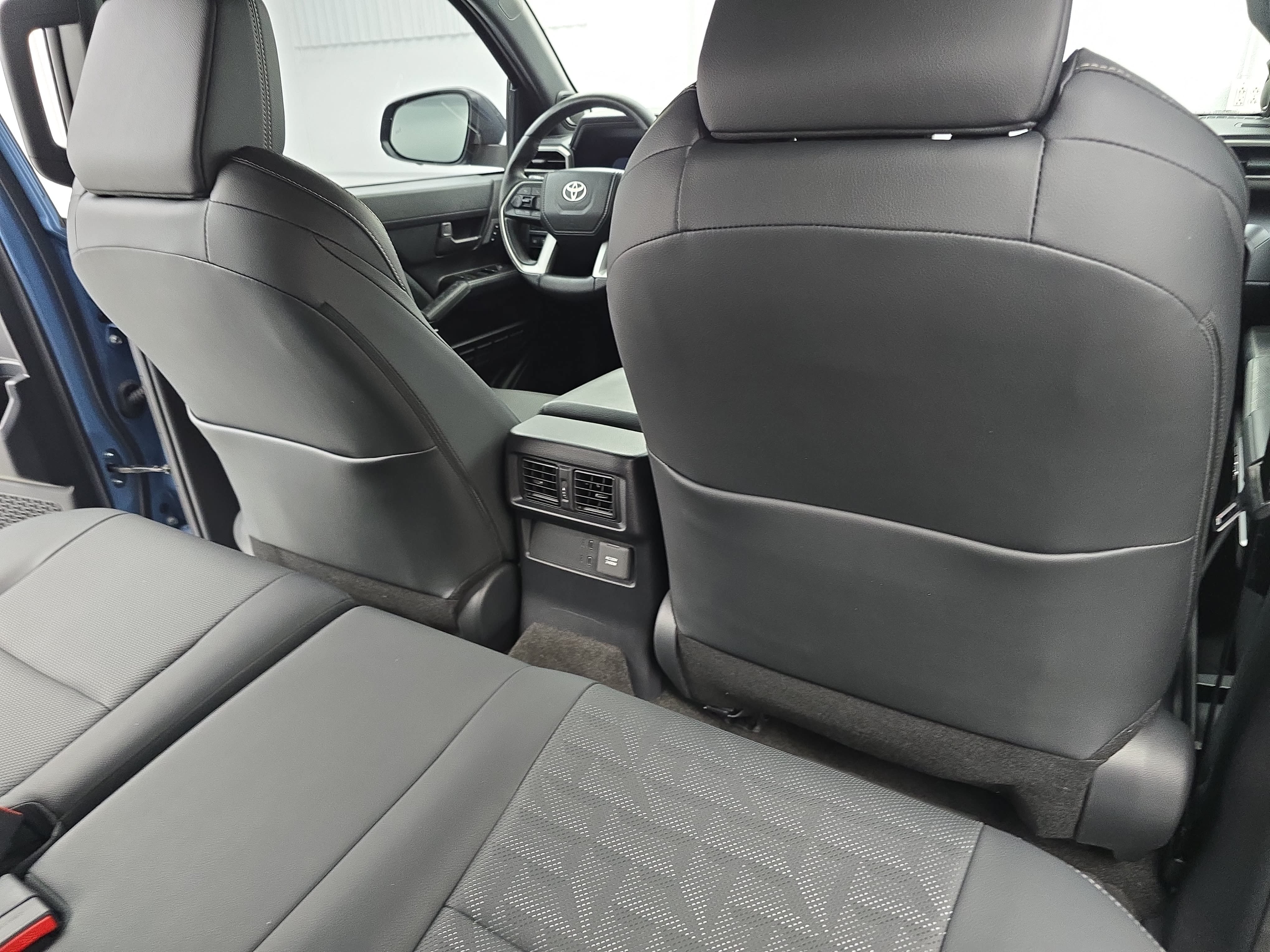Used 2026 Toyota 4Runner TRD Off-Road Premium AWD/4WD image 13