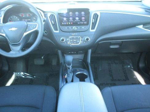 Used 2025 Chevrolet Malibu LT FWD image 13