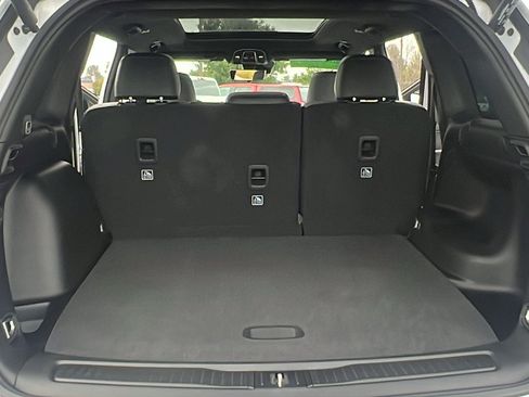 New 2025 Jeep Grand Cherokee Limited w/ Luxury Tech Group II image 12