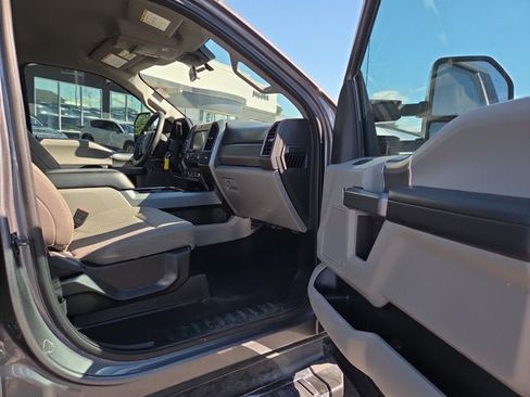Used 2021 Ford F250 XLT w/ XLT Premium Package AWD/4WD image 13