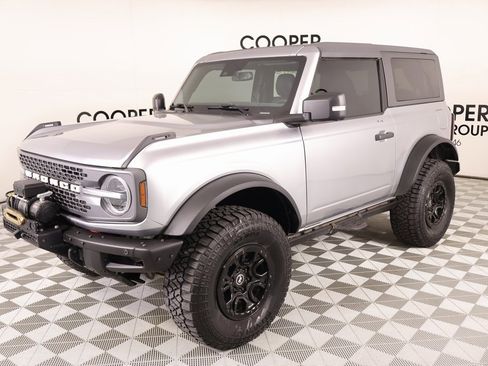 Used 2022 Ford Bronco Badlands w/ Sasquatch Package image 11