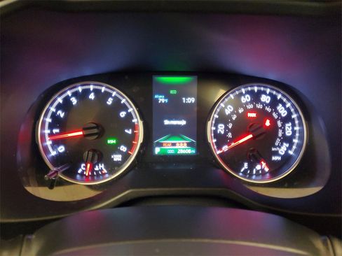 Used 2022 Toyota RAV4 XLE image 25