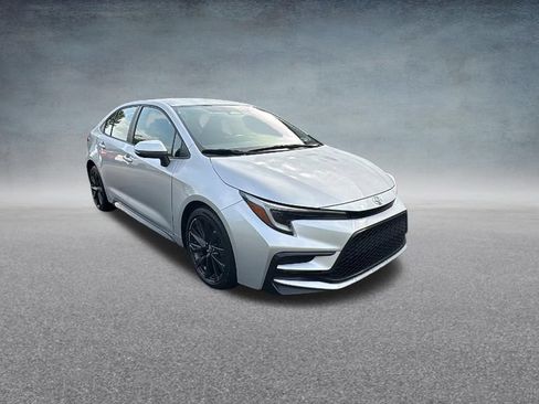 Used 2025 Toyota Corolla SE FWD image 32