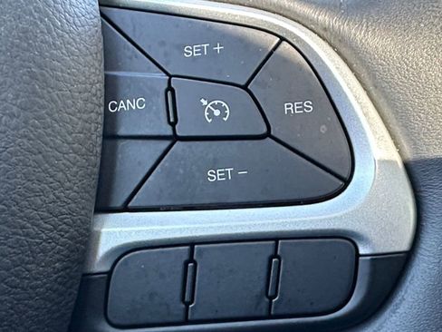 Used 2018 Jeep Compass Trailhawk w/ Leather Interior Group image 19