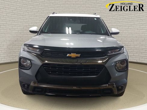 Used 2023 Chevrolet TrailBlazer ACTIV w/ Technology Package image 2